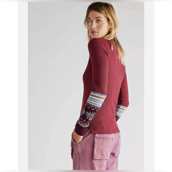 Free People NWT Women's Mikah Layering Cuff Wine Burgundy Combo Top - size M - Picture 2 of 5